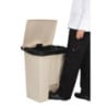 Beige Tretmülleimer 68 L Rubbermaid Step-On: Qualität und Praktikabilität